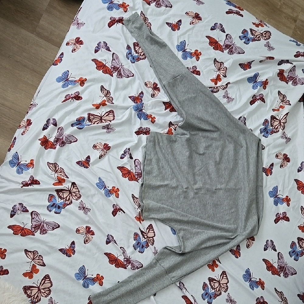 Gray Long Sleeve Sweater